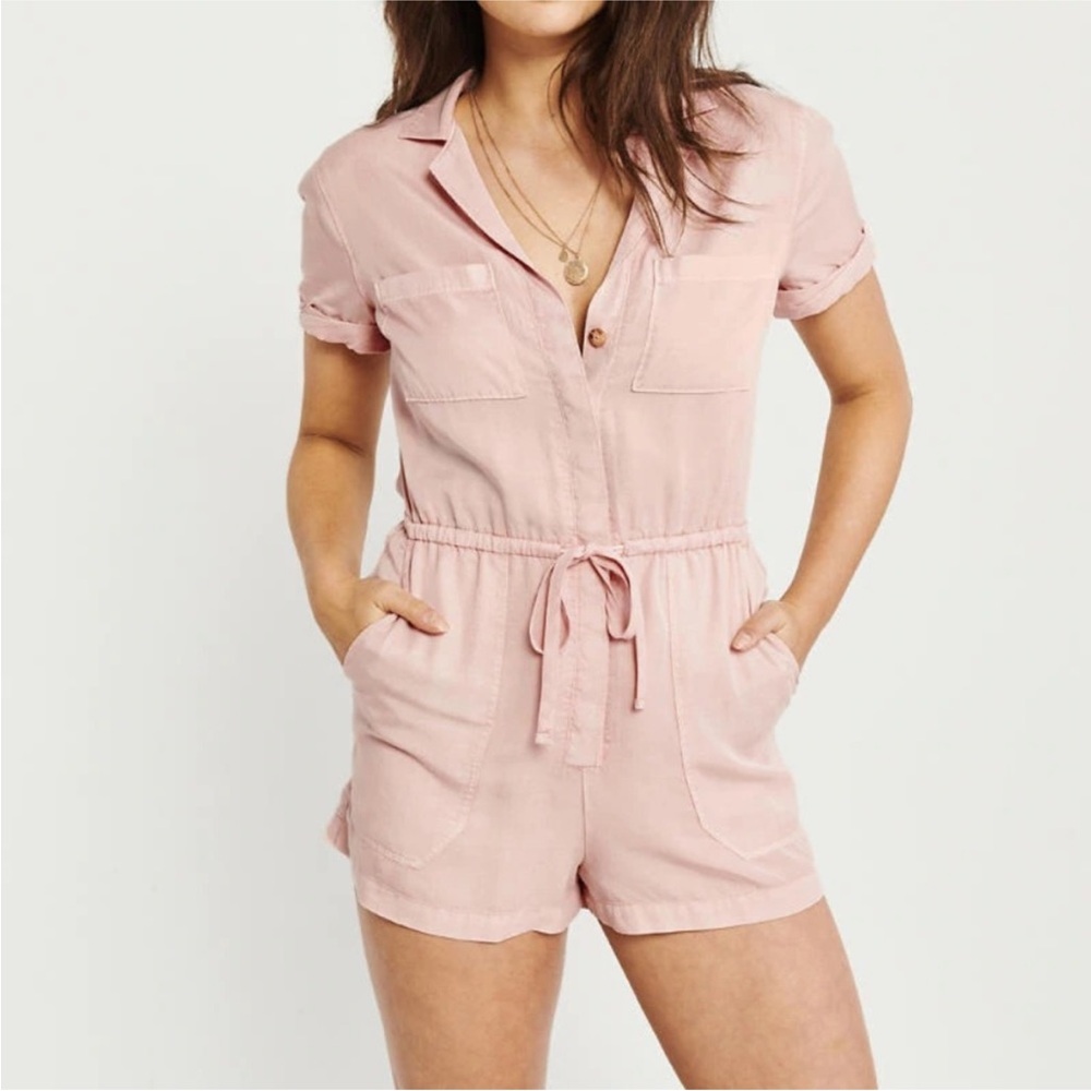 Abercrombie Utility Romper (XS - NWT)